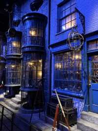 Wand Shops and Wizarding Wonders: Diagon Alley