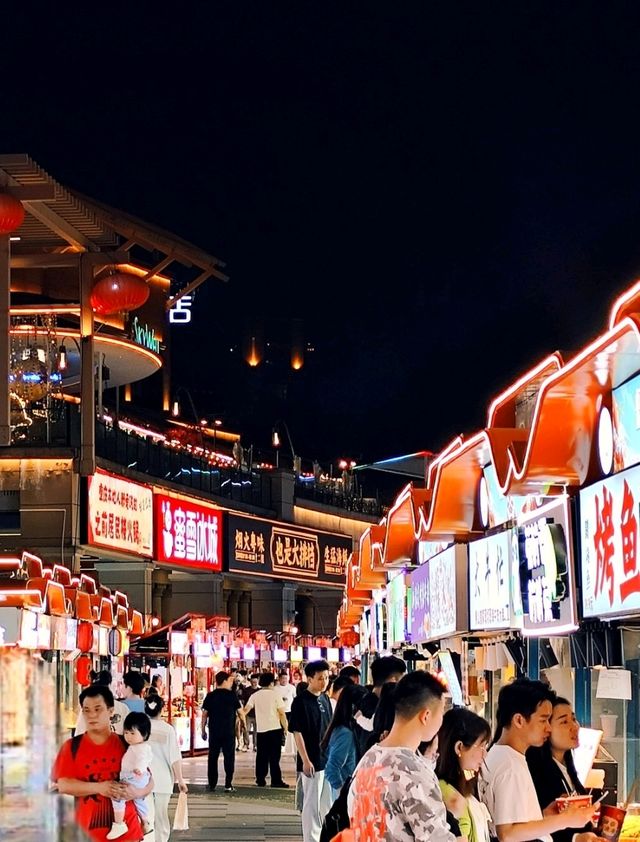 An Hour Escape from Guangzhou: Meeting Ip Man and Sweet Traditions
