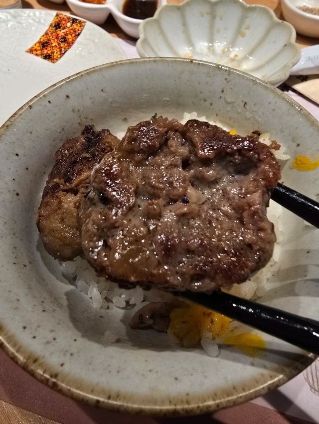 漢堡扒😋嘅天花板👍👍👍