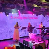 現場Live Band滿滿氛圍感！