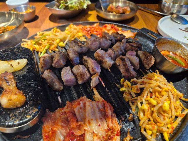 원주 기본찬 푸짐한 고깃집
