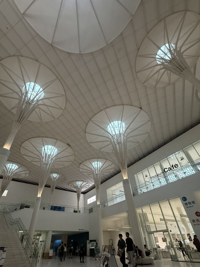 沖繩｜以琉球古城為意象的沖繩博物館 能勢修治的建築美學