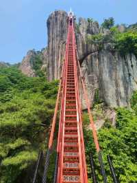 Suspension Bridges & Leg Day at Daedunsan