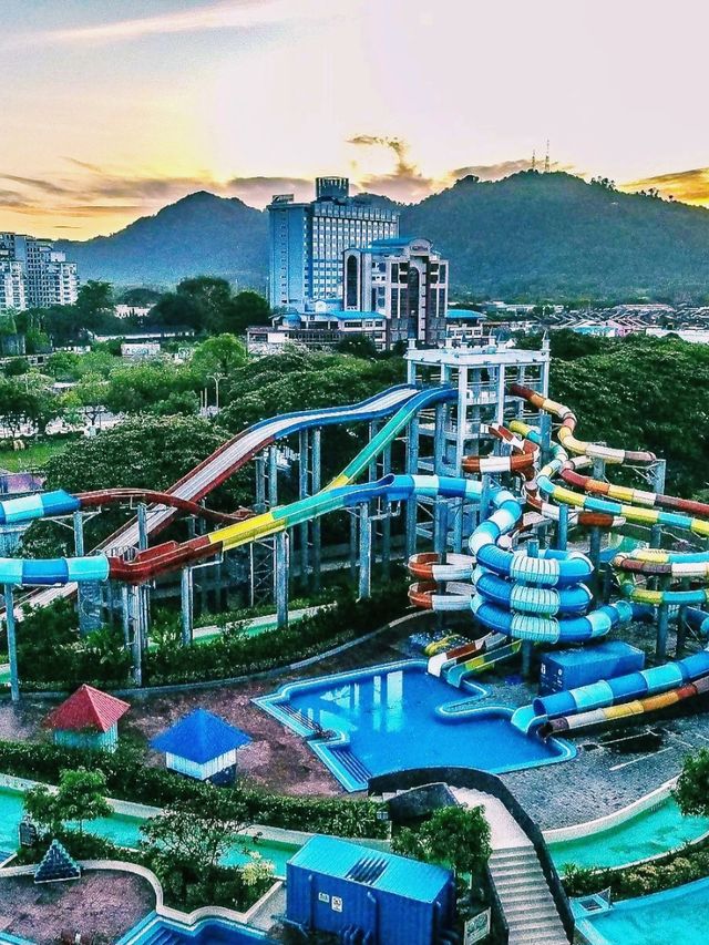 馬來西亞蘭卡威SplashOut水上樂園遊玩攻略