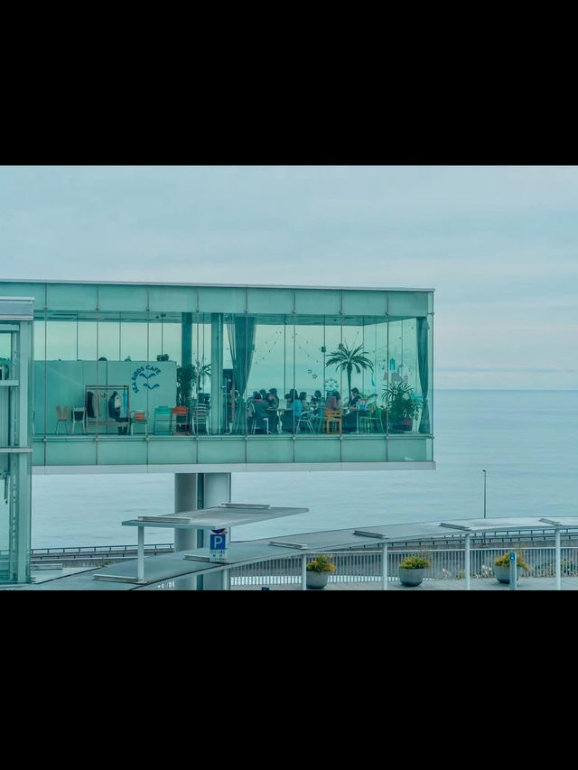🚉【茨城・日立市 日立駅】“海の見える駅舎”でスタートする心地よい旅時間