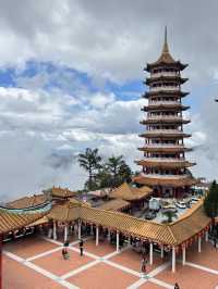 Kuil Gua Chin Swee, A Spiritual Sanctuary Above the Clouds