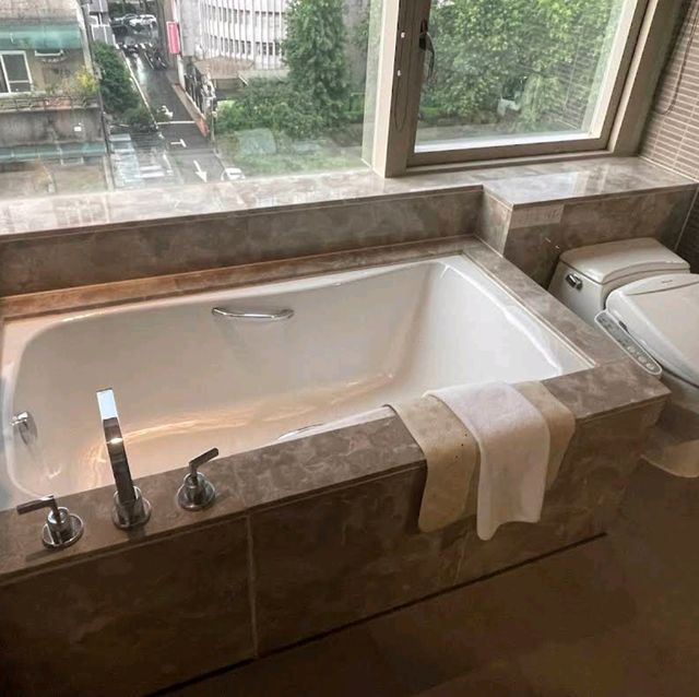 Fullon Hotel Taipei, Central（台北福容大飯店 中心館）– 中心區，屋頂泳池
