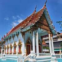 กราบขอพรหลวงพ่อสิทธิชัยและชมจิตรกรรมฝาผนัง