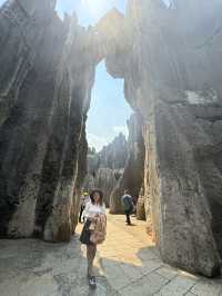 Explore the Otherworldly Beauty of Stone Forest – Yunnan’s Natural Wonder
