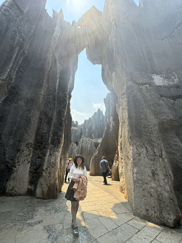Explore the Otherworldly Beauty of Stone Forest – Yunnan’s Natural Wonder