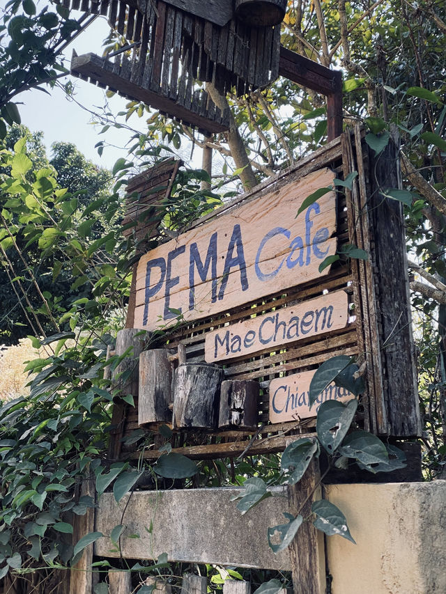 PEMA Cafe - Chiangmai คาเฟ่ไม้ตกแต่งสไตล์ล้านนา