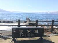 北海道-支笏湖（公車會搭比較久，建議從機場搭較容易有位置）