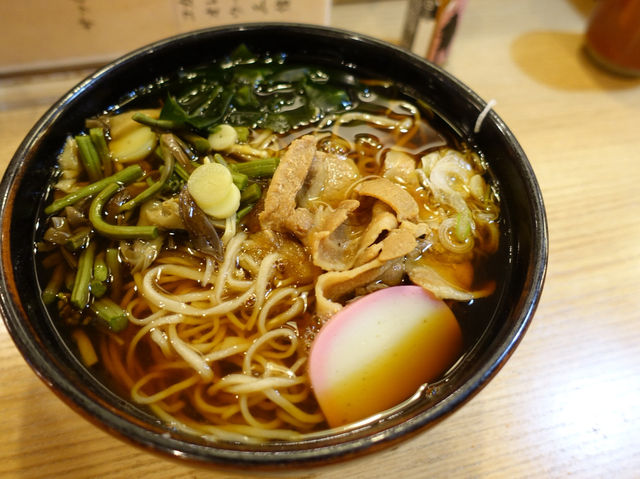 🍜 草笛 MIDORI店 – Tasty Soba Right at Nagano Station