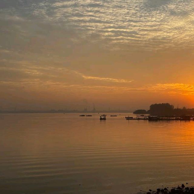 Yishun Dam Sunset Spot (Free & peaceful)