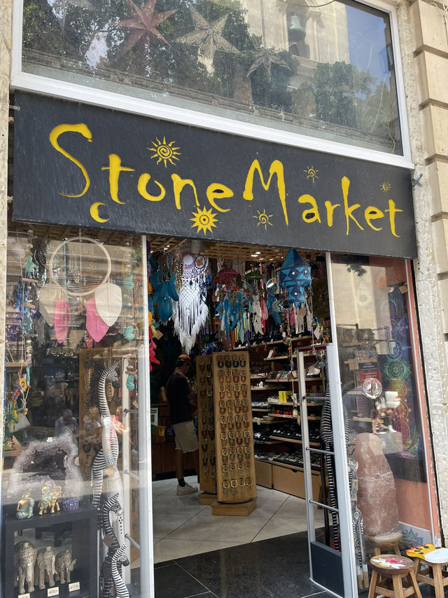 🌞 기도와 감성 사이, 낮의 발레타를 걷다 🛍️