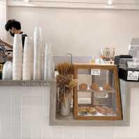 ปลีกวิเวก คาเฟ่