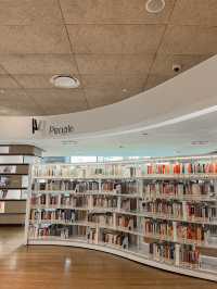 library Orchard Singapore 📚