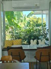 คาเฟ่นครนายก