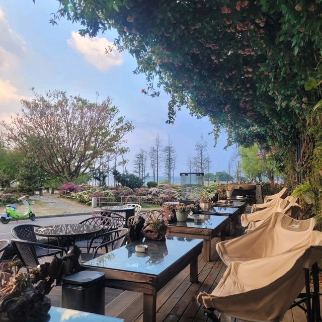 Wonderful views at hotel in Erhai, Dali