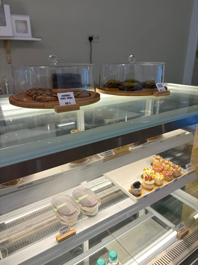 Stylish Cakes, Seriously Good Taste!
