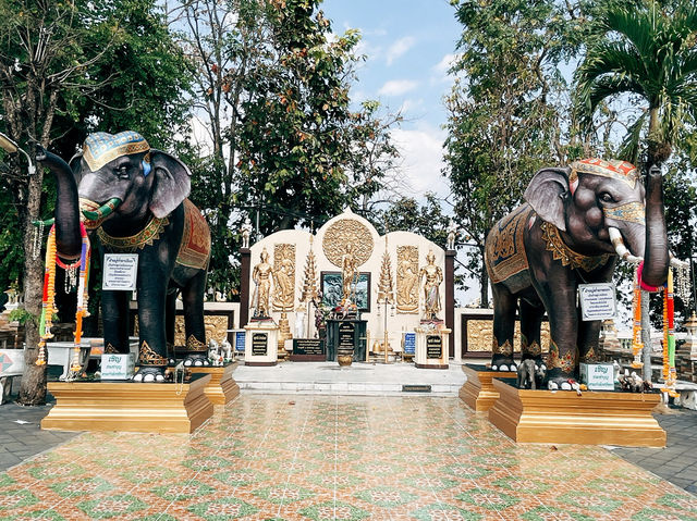 วัดพระธาตุดอยคำ