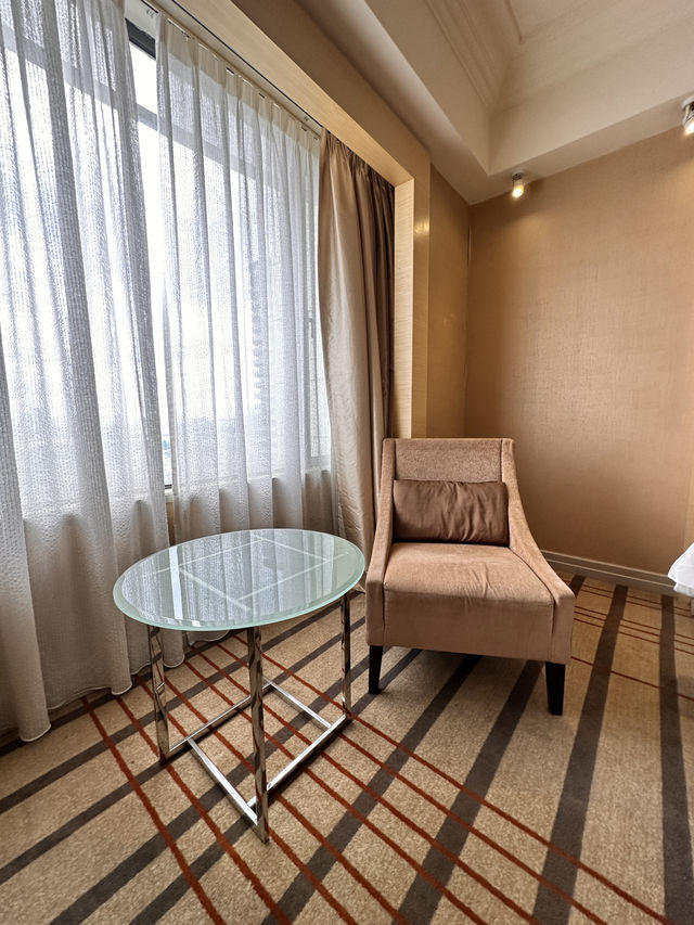 One World Hotel: 5-Star Comfort in the City