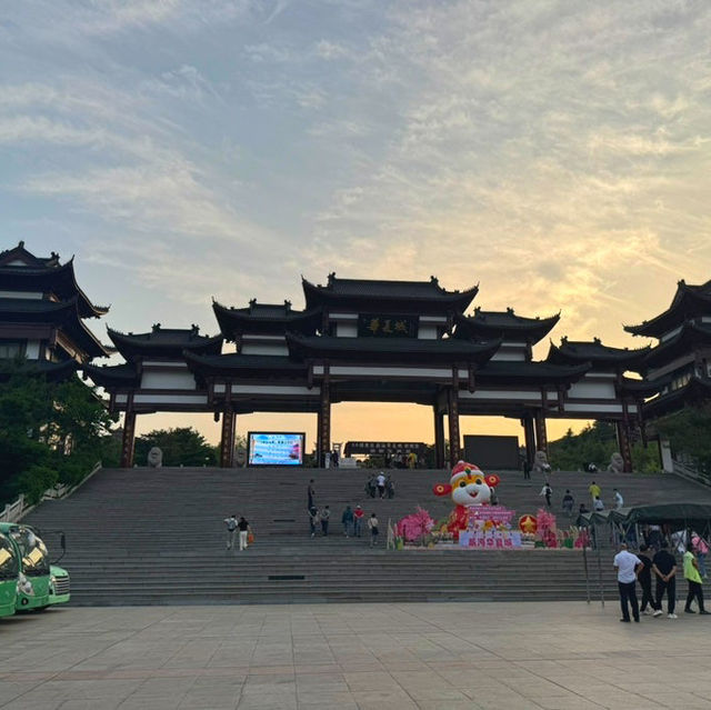 🎭 중국 웨이하이 화샤청 공연 후기! 360도 회전무대 + 실경 퍼포먼스 = 몰입 끝판왕 🎭 중국 웨이하이 화샤청 공연 후기! 360도 회전무대 + 실경 퍼포먼스 = 몰입 끝판왕
