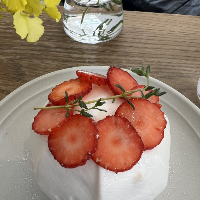 【東京/高円寺🇯🇵】ケーキ好きが唸るケーキ屋さん🍰AIMU