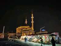 Istanbul After Dark. Night Strolls, City Lights & Pure Vibes 