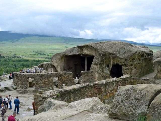 Time Travel Vibes at Uplistsikhe Cave Town