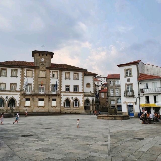 Seaside Strolling and Stone Streets in Muros