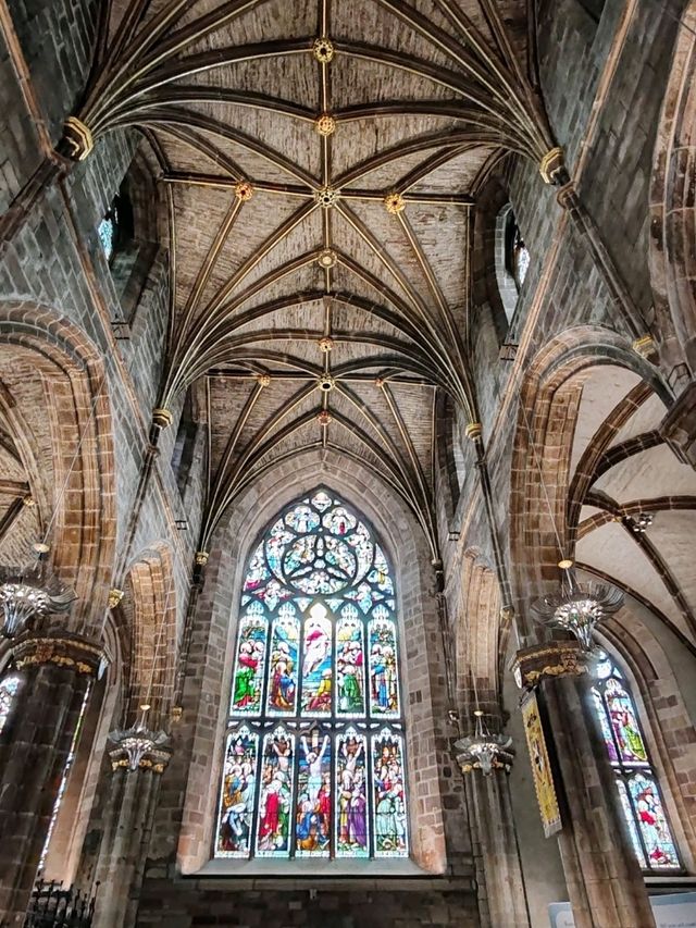 St Giles' Cathedral: Edinburgh's Crown Jewel of Faith and History