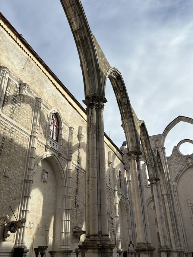 Carmo Archaeological Museum – A Historic Treasure in Lisbon