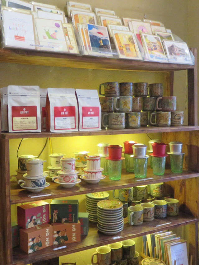 ☕ Bancông Cafe & Restaurant – Hanoi Old Quarter ☕ Bancông Cafe & Restaurant – Hanoi Old Quarter