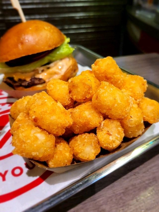 朝聖曾入選全球最佳50漢堡包店🍔🥰🌎 朝聖曾入選全球最佳50漢堡包店🍔🥰🌎