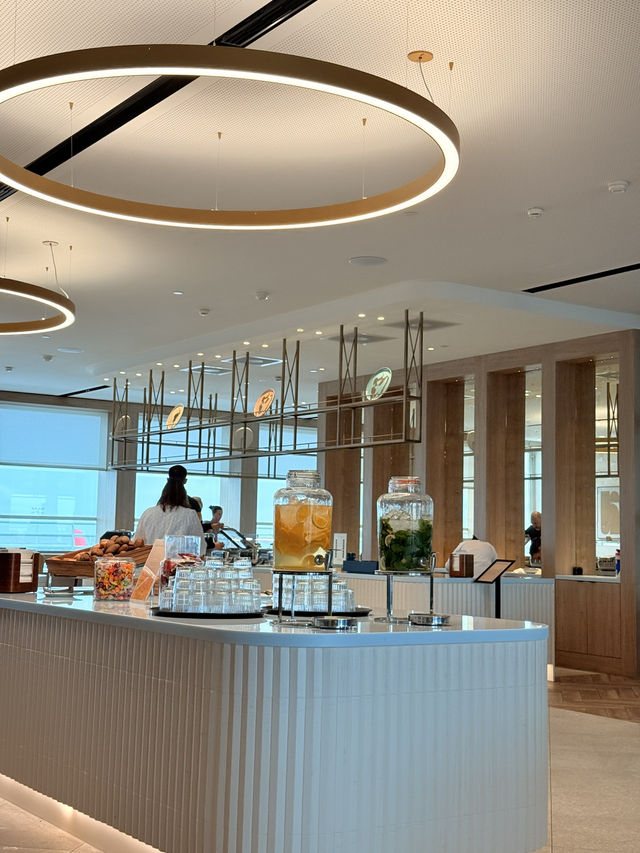 🍺空港で飲みすぎ注意!? ベルギービールが無料の最高ラウンジ 🍺空港で飲みすぎ注意!? ベルギービールが無料の最高ラウンジ