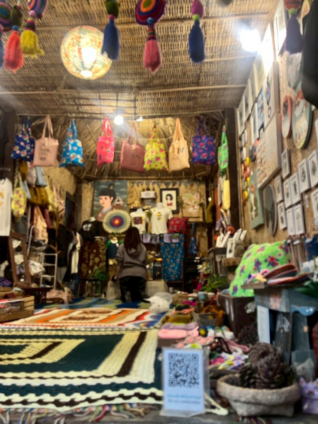 🐾 รีวิวร้าน “แมวดอยแกลเลอรี่” 🐾 รีวิวร้าน “แมวดอยแกลเลอรี่”