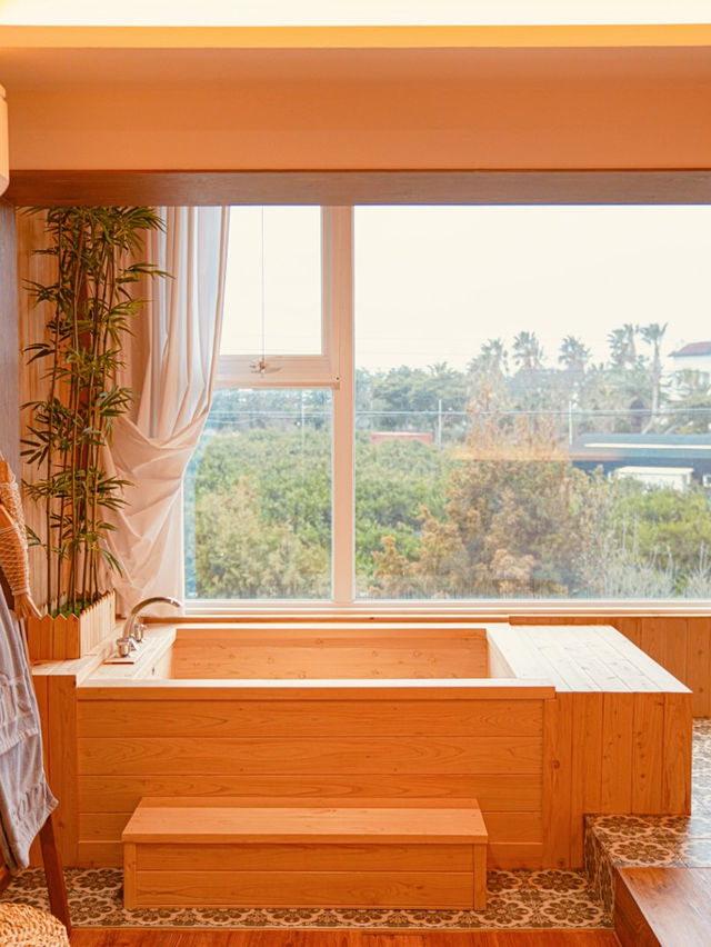 Accessible Coastal Beauty near Hyeopjae (협재)