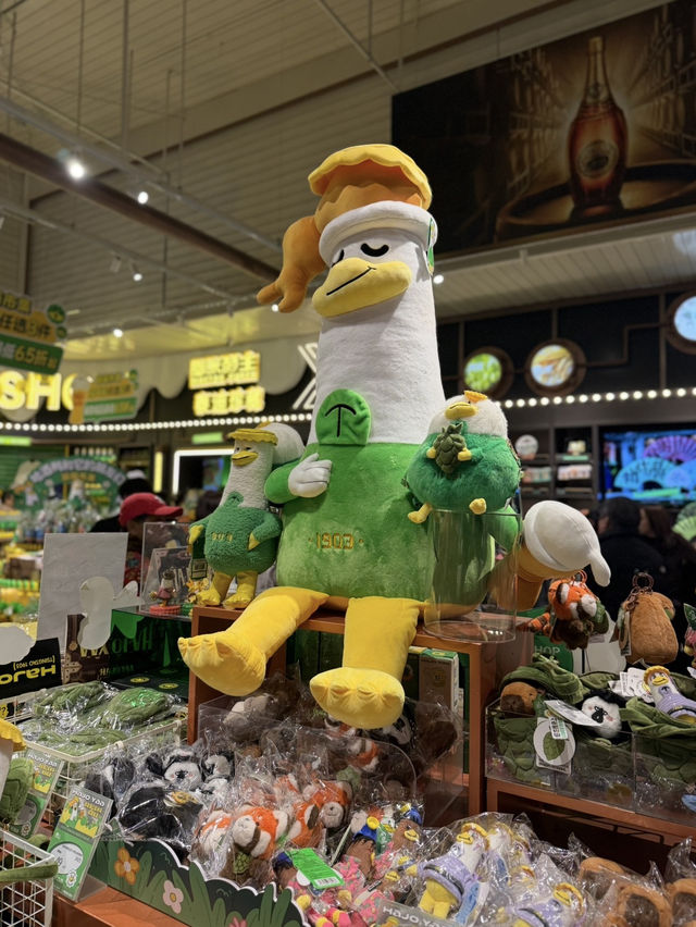 선물용으로도 완벽한 맥주잔과 굿즈