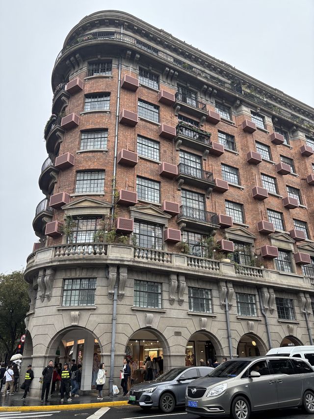 A Perfect Half Day at Wukang Building