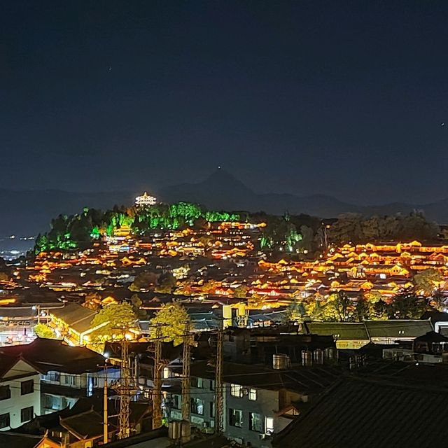 Lijiang Weekend Itinerary: Ancient Town Vibes & Epic Snow Mountain Views 🏔️✨ Lijiang Weekend Itinerary: Ancient Town Vibes & Epic Snow Mountain Views 🏔️✨