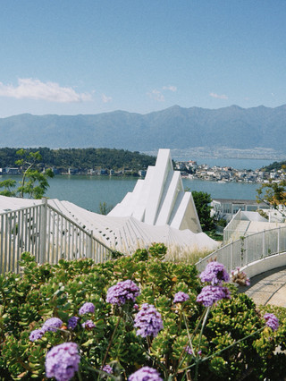 A Photogenic Escape by Erhai Lake