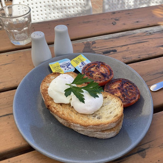 🇦🇺 Popular cafe and restaurant located in Burns Beach