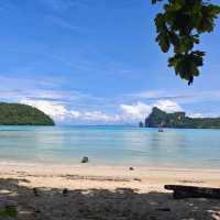 🌅 Wandering Phi Phi: A Slow Travel Escape