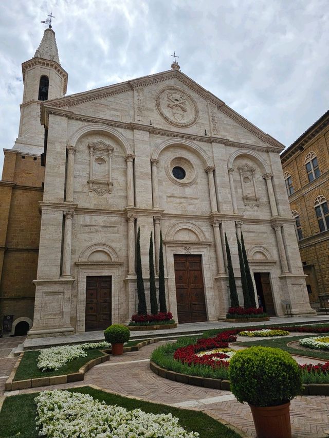 🇮🇹 아기자기하고 푸르렀던 피엔차 마을