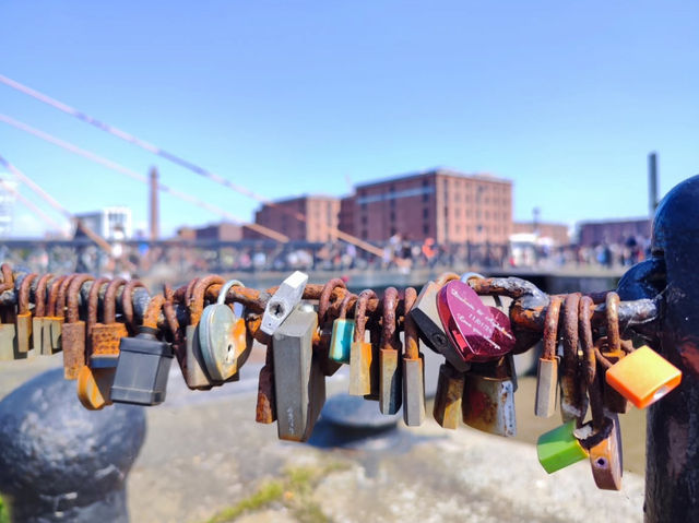 🚢 Explore the Royal Albert Dock – A Historic Waterfront Gem in Liverpool