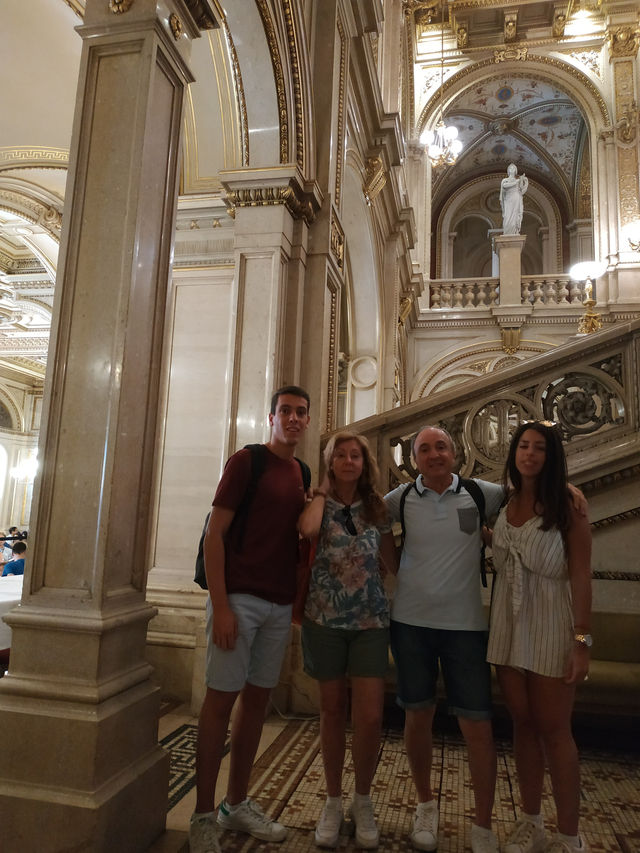 🎭 Culture & Beauty at the Vienna State Opera 🎻✨
