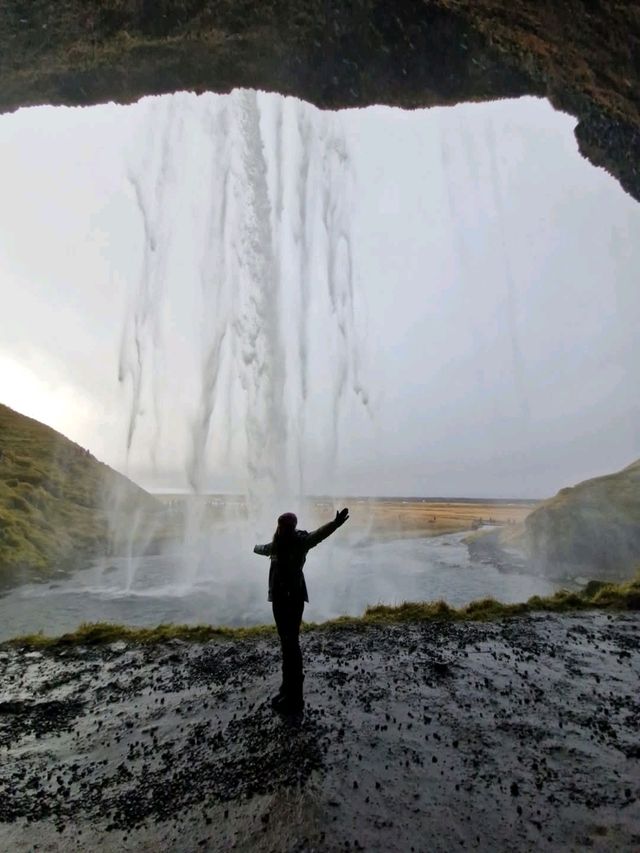 These are the prettiest waterfalls you must visit at least once in your lifetime ✨️🇮🇸