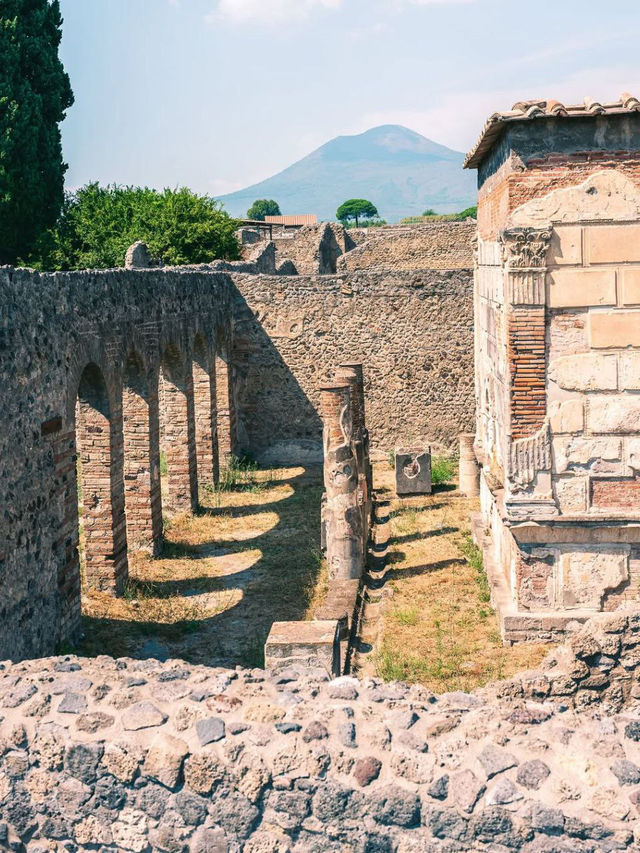 🧱 Pompeii – The Eternal City Frozen in Time