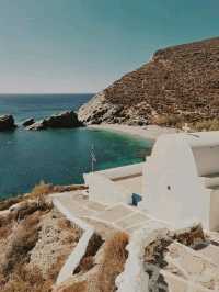  🌊 Folegandros: A Cliffside Haven of Tranquility and Authentic Cycladic Beauty 🇬🇷✨